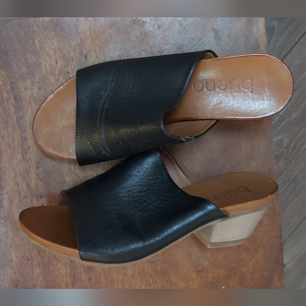 Bueno Black Leather Open-Toe Mule Sandals with Tan Footbed